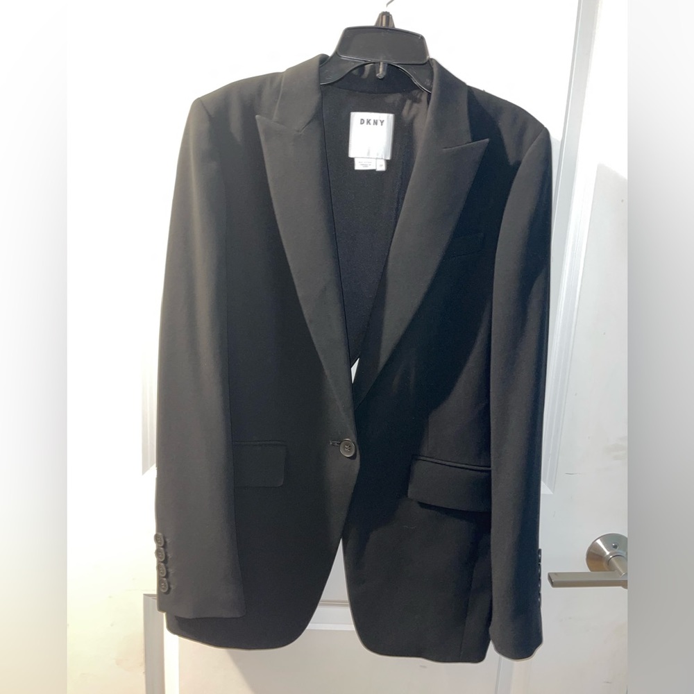 Stunning DKNY Cut Out Black Blazer Size XP NWT